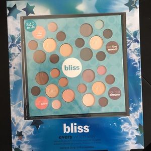 Bliss Eye Shadow Palette